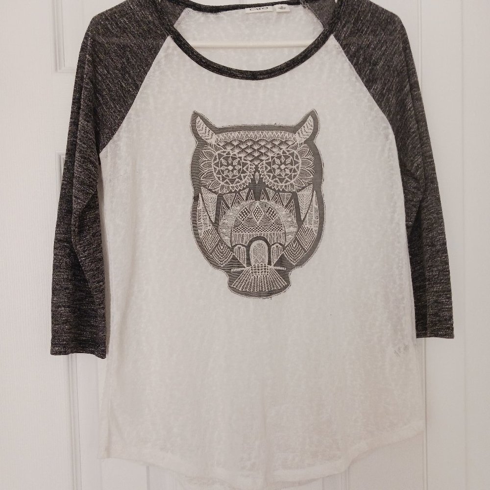 Cato Womens Olive & Cream Owl Front Baseball Tee Top Size Medium *Defect